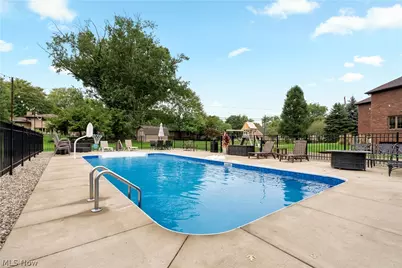 1280 Grenada Drive NE, Canton, OH 44714 - Photo 10
