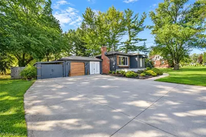 11924 Abbey Road, North Royalton, OH 44133 - Photo 2