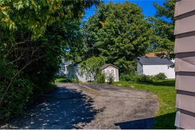 1493 Ridpath Avenue, Akron, OH 44313 - Photo 32