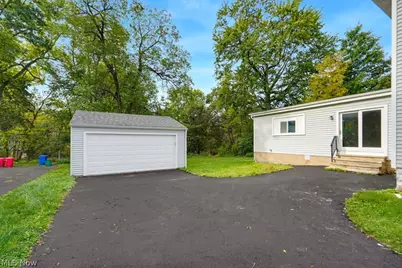 17930 Chagrin Boulevard, Huber Heights, OH 44122 - Photo 4