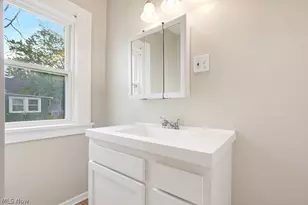 17930 Chagrin Blvd, Huber Heights, OH 44122 - Photo 28
