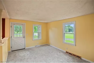 5540 Charleston, Newton Falls, OH 44444 - Photo 6