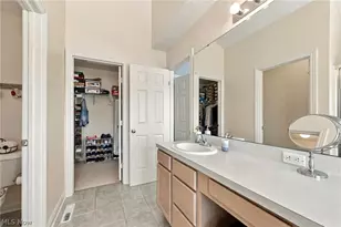 10262 Wildflower Way, Grandview Heights, OH 44147 - Photo 20