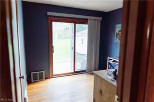 1424 Maple St, Barberton, OH 44203 - Photo 16