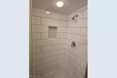 1800 Liberty Drive, Akron, OH 44313 - Photo 24