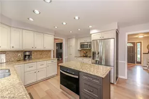 6793 Tanglewood Dr, Boardman, OH 44512 - Photo 4