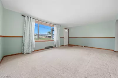 1009 Niles Street SW, Massillon, OH 44647 - Photo 2