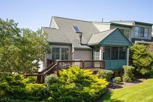 878 Hampton Ct, Sagamore Hills, OH 44067 - Photo 42