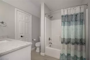 878 Hampton Ct, Sagamore Hills, OH 44067 - Photo 32