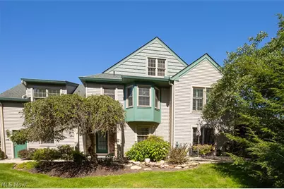 878 Hampton Court, Sagamore Hills, OH 44067 - Photo 1