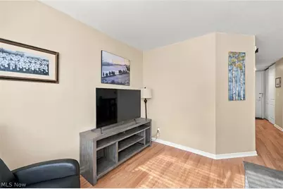 12700 Lake Avenue #411, Oakwood, OH 44107 - Photo 8