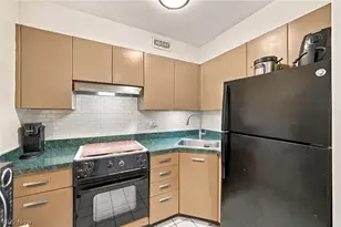 12700 Lake Ave, Oakwood, OH 44107 - Photo 10
