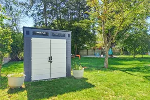 594 Megglen Ave, Akron, OH 44303 - Photo 8