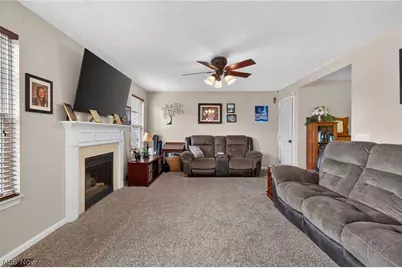 2698 Dutch Circle NE, Canton, OH 44721 - Photo 8