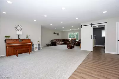 9887 Fox Knoll Drive, Orrville, OH 44667 - Photo 2
