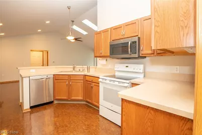 2573 Barnstone Avenue SW, Canton, OH 44706 - Photo 8