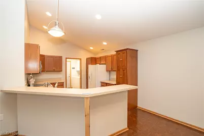 2573 Barnstone Avenue SW, Canton, OH 44706 - Photo 6