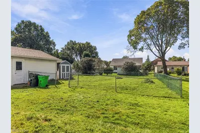 324 Woodrow Street NW, North Canton, OH 44720 - Photo 24
