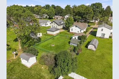 324 Woodrow Street NW, North Canton, OH 44720 - Photo 2