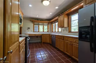 1748 Melody Ln, Medina, OH 44256 - Photo 10