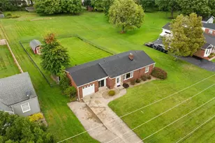 2388 W Manor Ave, Poland, OH 44514 - Photo 2