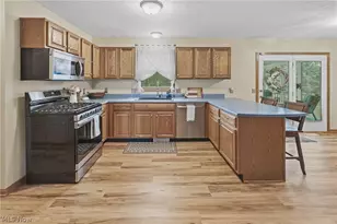 6295 Plum St NE, Louisville, OH 44641 - Photo 14