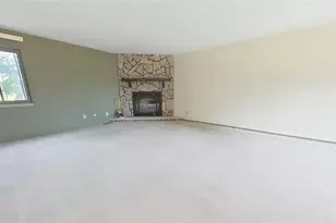 402 Rockys Run Rd, Akron, OH 44319 - Photo 4