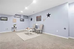 101 Colonial Dr, Painesville, OH 44077 - Photo 36