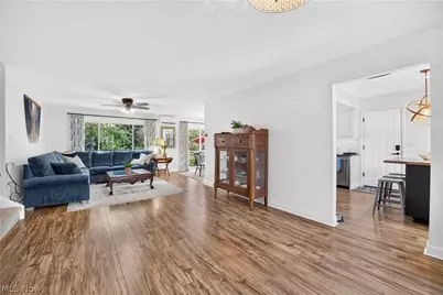 35755 Solon Road, Solon, OH 44139 - Photo 6