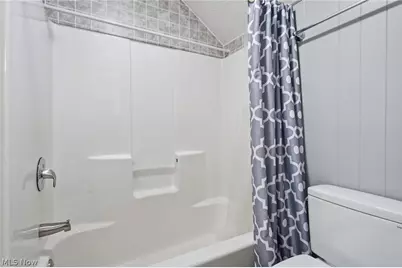 1418 Homestead Creek Drive, Grandview Heights, OH 44147 - Photo 32