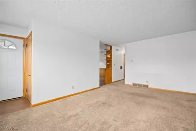 617 Marguerite Avenue, Cuyahoga Falls, OH 44221 - Photo 4