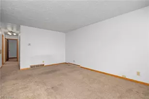 617 Marguerite Ave, Cuyahoga Falls, OH 44221 - Photo 6