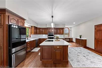 834 Eaton Park Lane, Akron, OH 44303 - Photo 12
