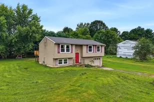 2974 Bronco Dr, Clinton, OH 44216 - Photo 2