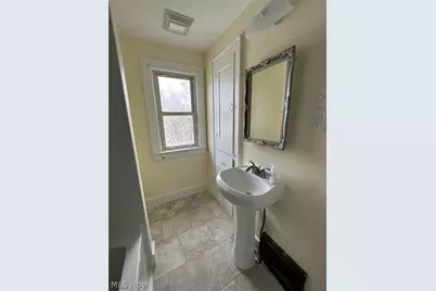 929 Jason Avenue, Akron, OH 44314 - Photo 14