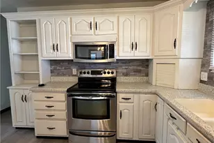 301 Pennock Dr, Beverly, OH 45715 - Photo 12