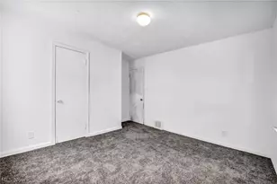 907 Whittier Ave, Akron, OH 44320 - Photo 14