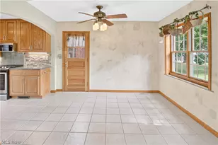916 Milan Ave, Amherst, OH 44001 - Photo 12