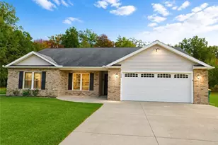 1660 Logging Ct, Geneva, OH 44041 - Photo 2