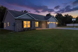 1660 Logging Ct, Geneva, OH 44041 - Photo 8