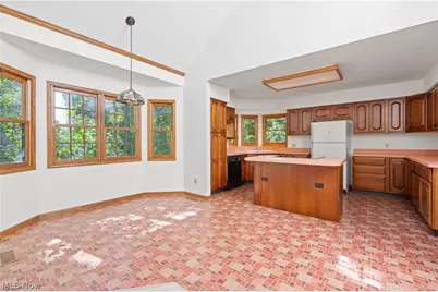 3126 Cliffside Drive, Akron, OH 44321 - Photo 16