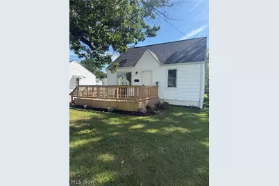 1356 Stratford Street, Barberton, OH 44203 - Photo 2