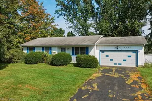 3197 Greenbrier Dr, Norton, OH 44203 - Photo 2