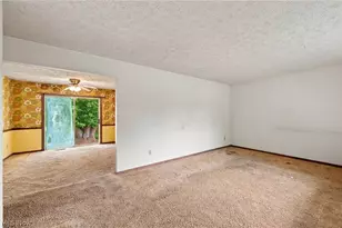 3197 Greenbrier Dr, Norton, OH 44203 - Photo 8