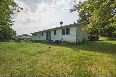 3197 Greenbrier Drive, Norton, OH 44203 - Photo 30