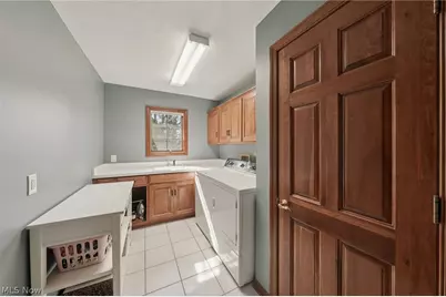 1928 Four Seasons Drive, Akron, OH 44333 - Photo 32