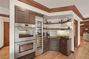 1928 4 Seasons Dr, Akron, OH 44333 - Photo 14