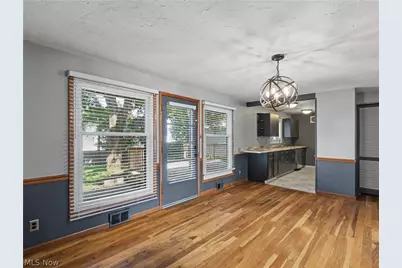 1515 Collinwood Circle, Cuyahoga Falls, OH 44221 - Photo 10