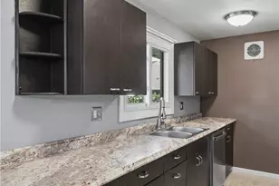 1515 Collinwood Cir, Cuyahoga Falls, OH 44221 - Photo 12