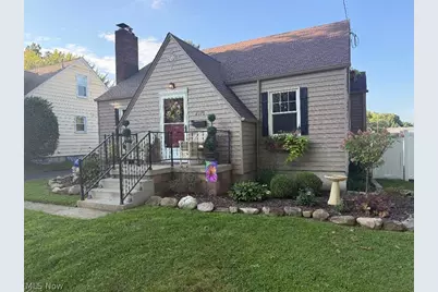 2176 Renwick Drive, Poland, OH 44514 - Photo 2
